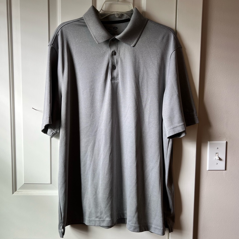 Men’s golf shirt